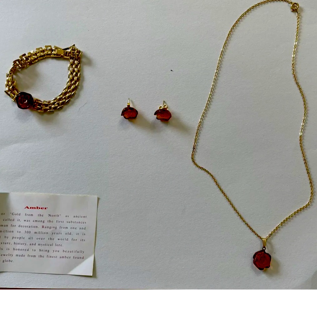 Vintage Lee Sands Nib Carved Amber Stud Earrings, Bracelet, And Pendant